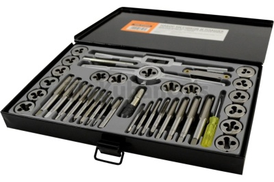 Набор метчиков и плашек 40 предметов